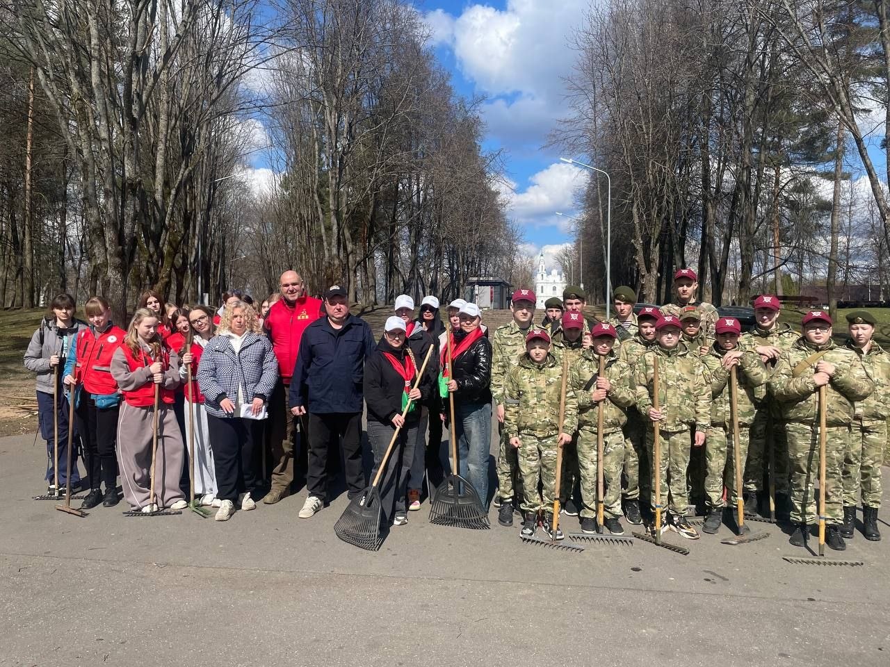 Благоустройство и наведение порядка на Кургане Бессмертия Благоустройство и наведение порядка на Кургане Бессмертия